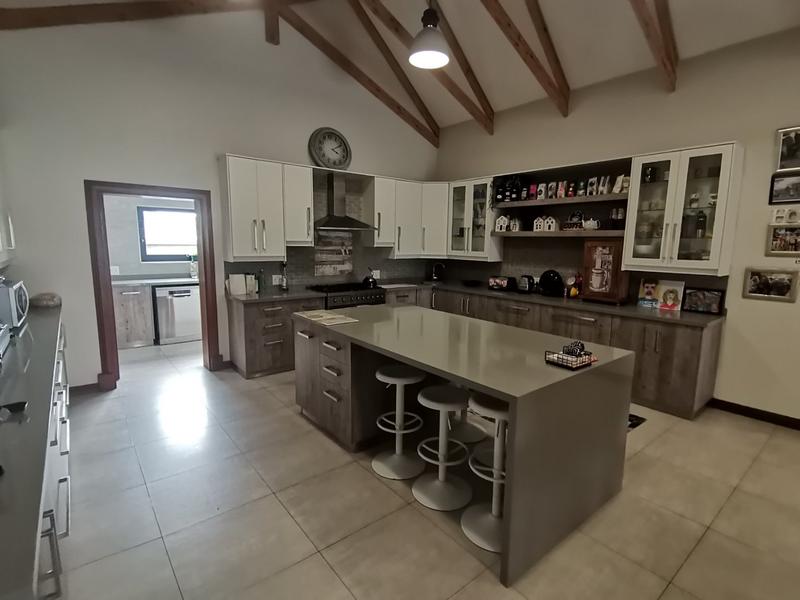 4 Bedroom Property for Sale in Heron Banks Golf Estate Free State